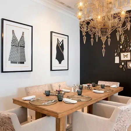 Riva Marina Hvar מלון