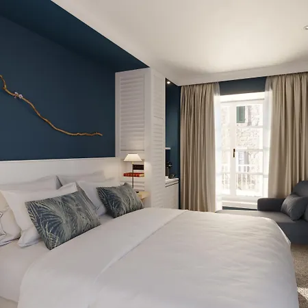 מלון Riva Marina Hvar חוואר