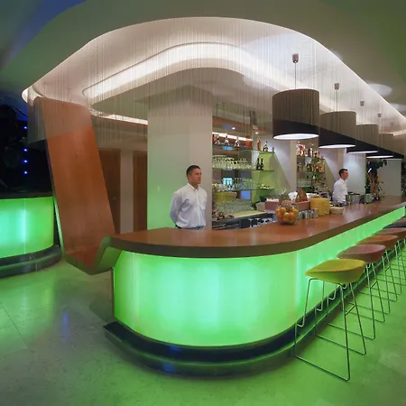 Riva Marina Hvar מלון