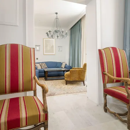 Riva Marina Hvar מלון חוואר