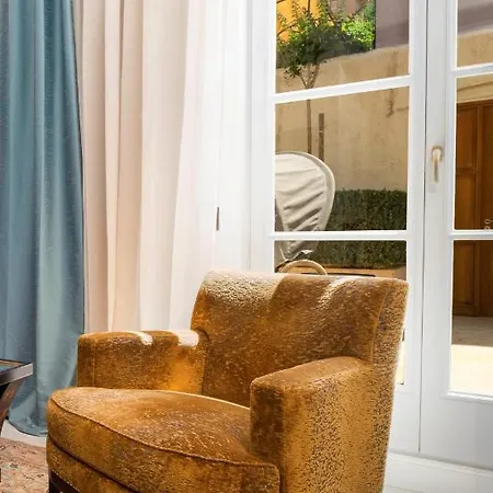 Готель Riva Marina Hvar 4*