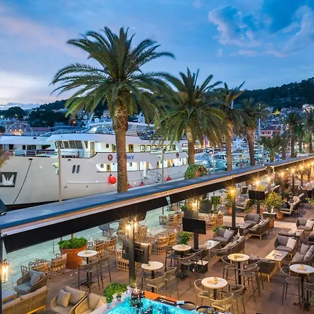 Riva Marina Hvar 4*