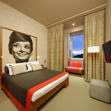 Готель Riva Marina Hvar