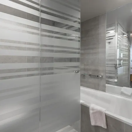 Готель Riva Marina Hvar