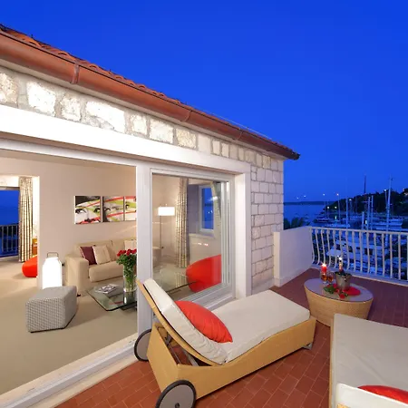 Riva Marina Hvar Hvar Town