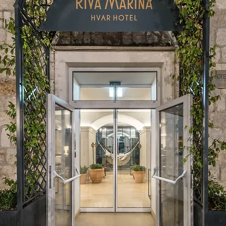 Riva Marina Hvar Готель 4*