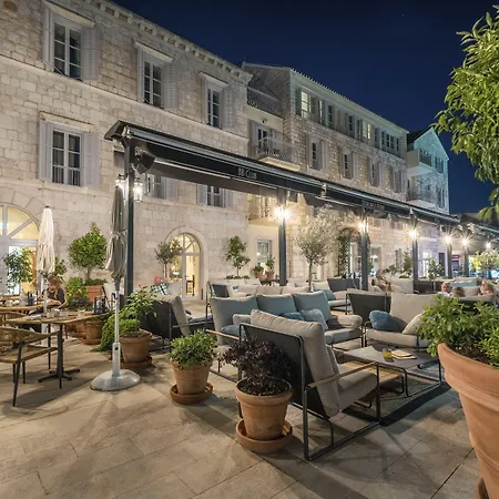 Riva Marina Hvar
